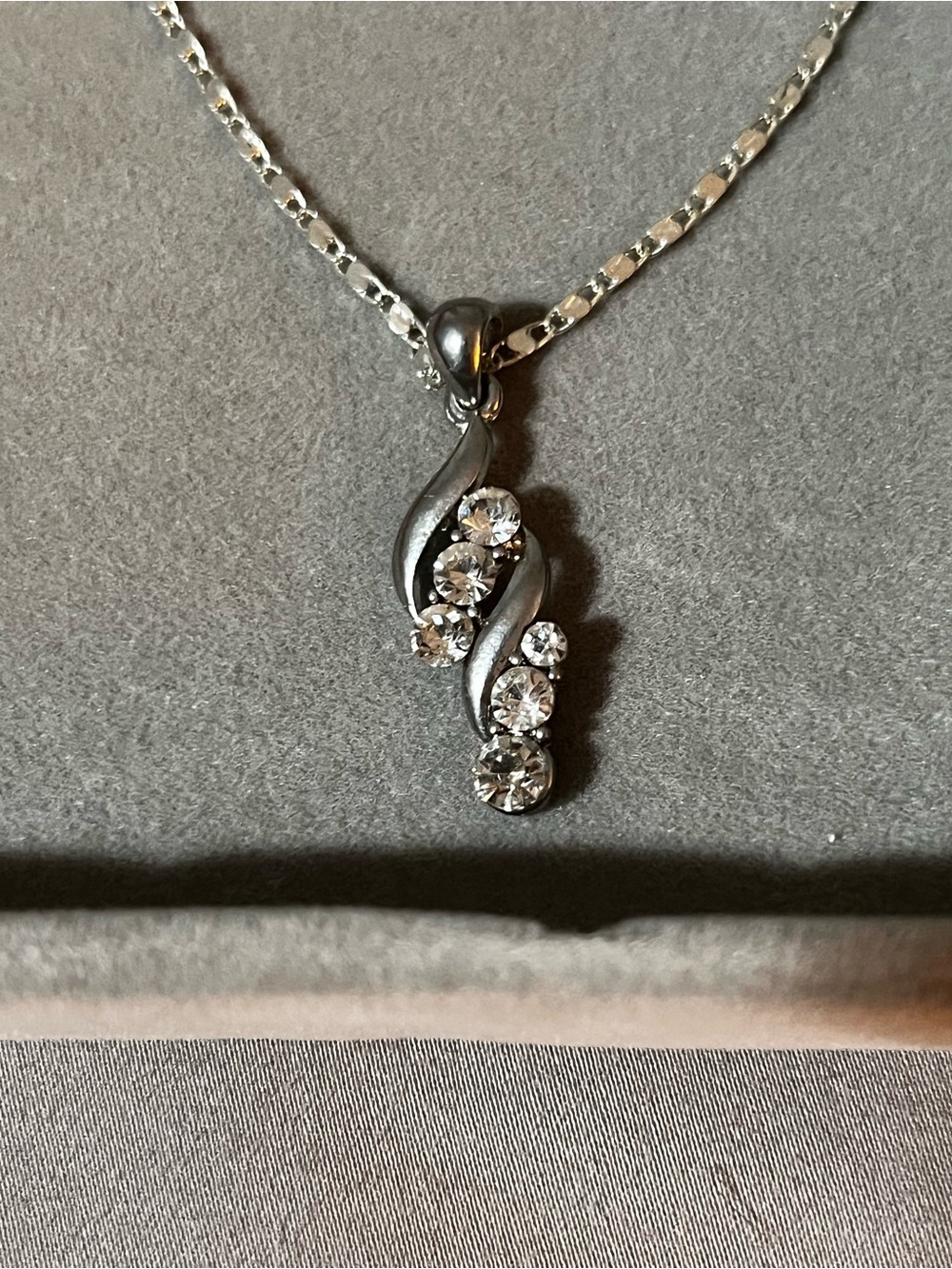Silver tone Crystal Pendant Necklace